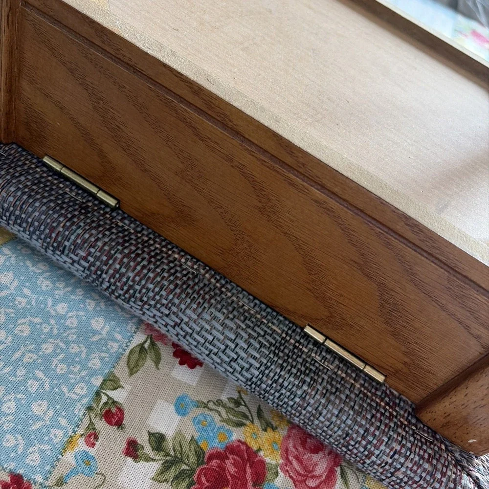 Vintage Wooden Footstool W/Floral Tapestry Upholstered Cushion Storage